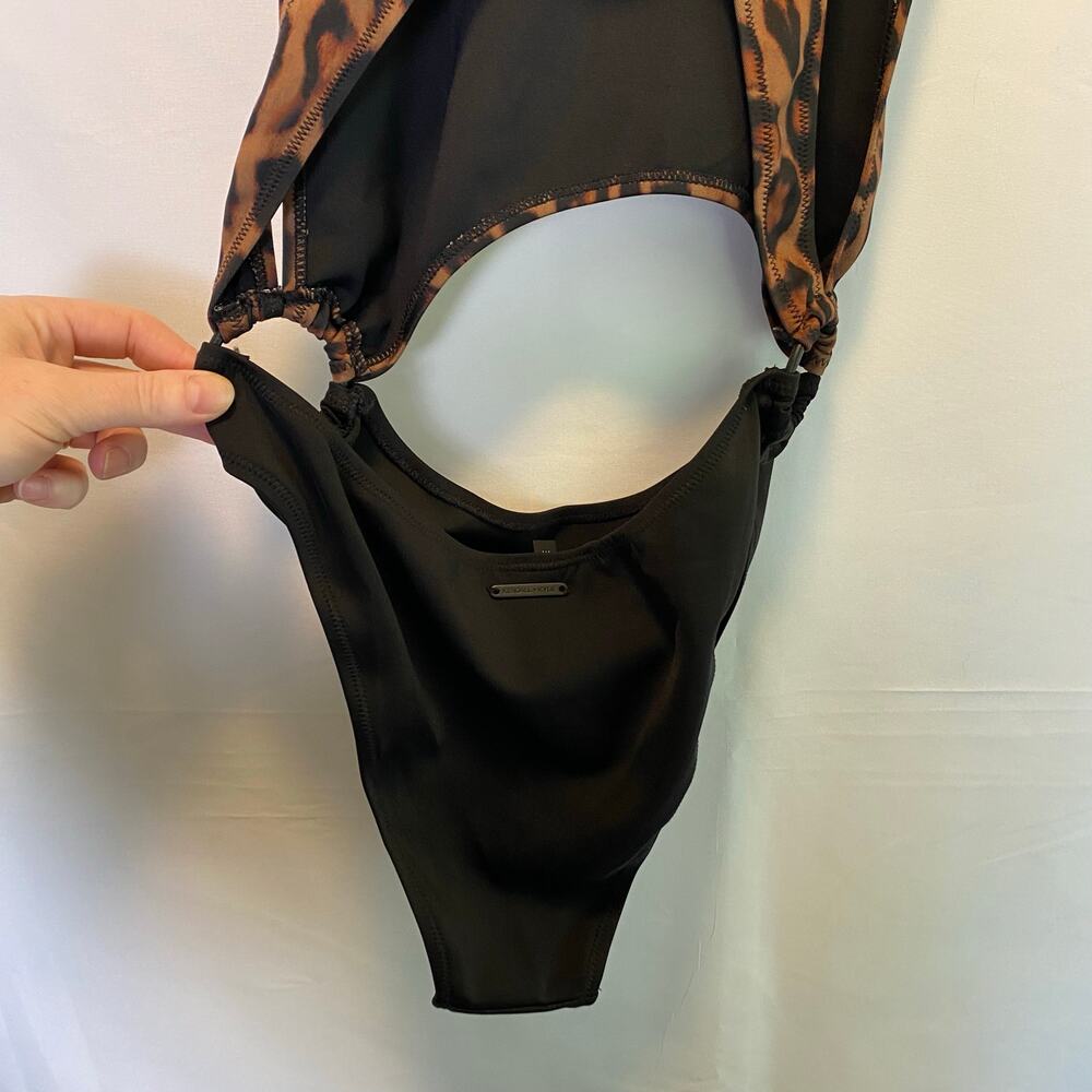 Kendall & Kylie Size S/P‎ Cheetah Print Cutout One Piece Swimsuit Cheeky Bikini - Picture 10 of 14